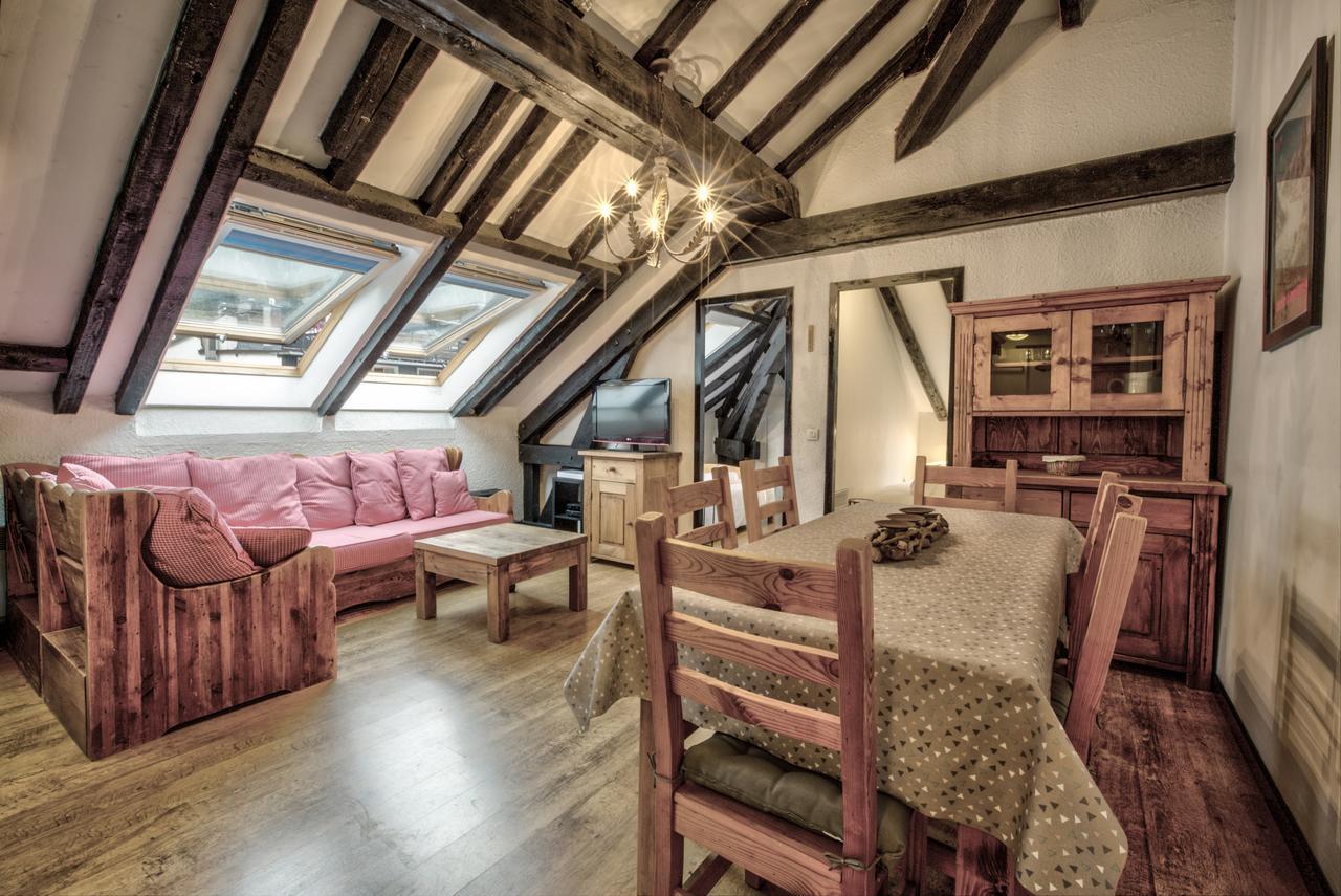 Top Floor Apartment Mansard - Central Chamonix Mont Blanc Haven Exterior photo